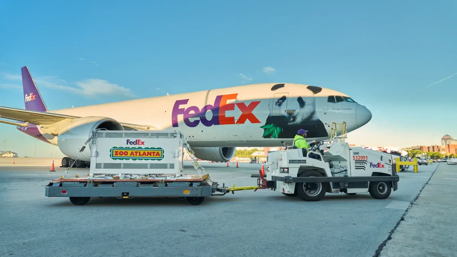 FedEx flies giant pandas to Atlanta on Boeing 777F
