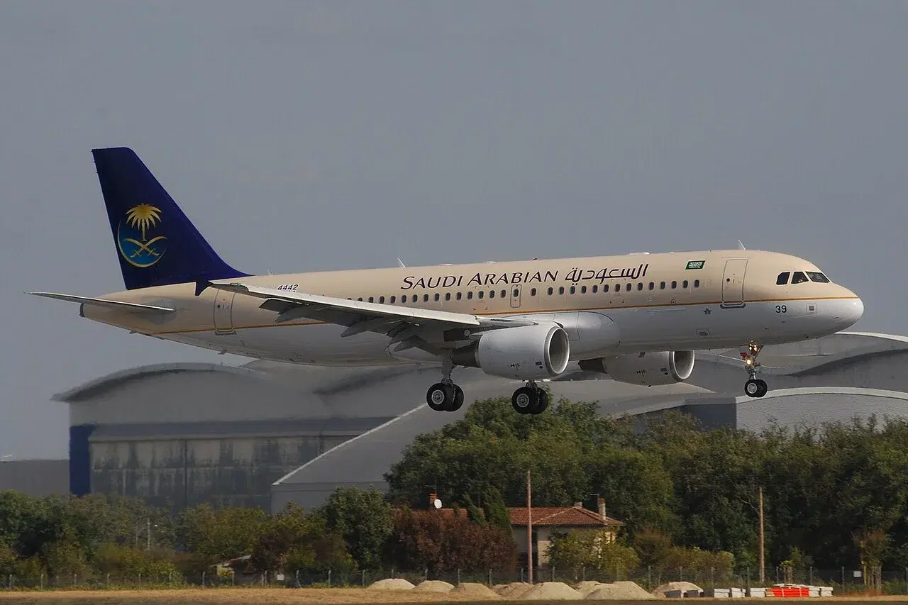 Houthi strike kills Saudia pilot, damages aircraft at Riyadh