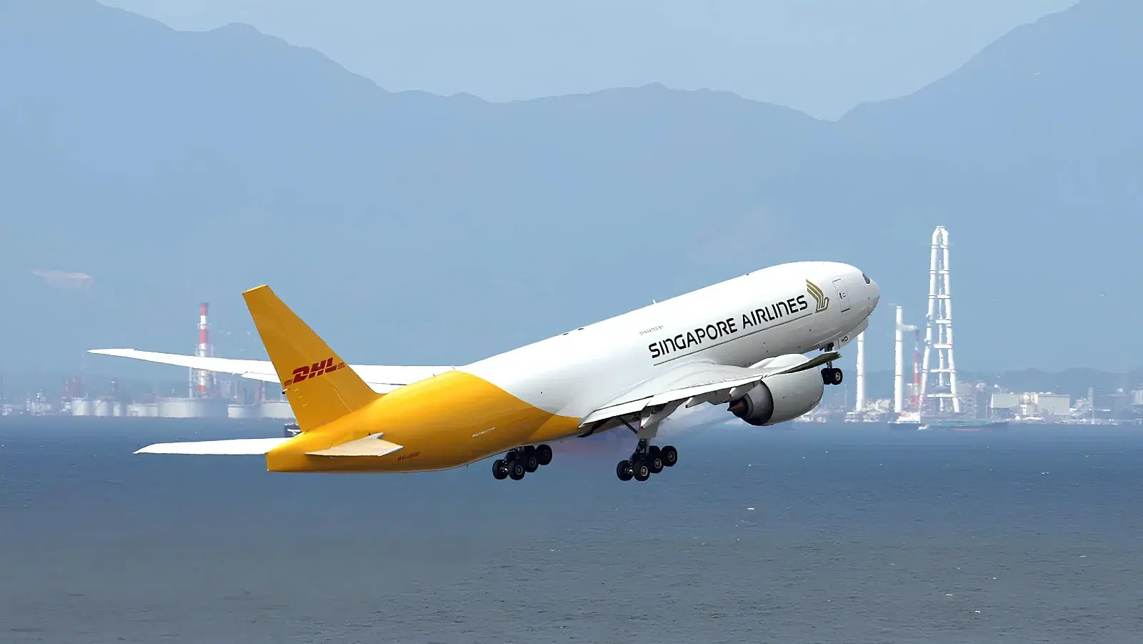 DHL, SIA renew agreement for five Boeing 777 freighters
