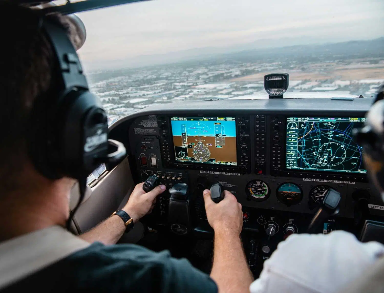 Thinking of becoming a pilot? Here's how much you'll need to spend