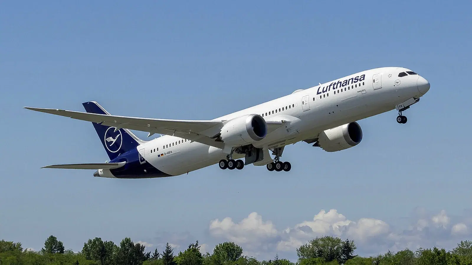 Lufthansa launches five weekly flights to Kuala Lumpur