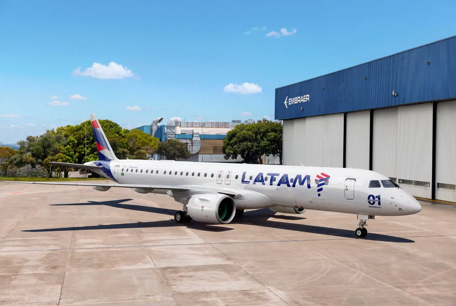 Embraer delivers first E195-E2 to LATAM Brazil